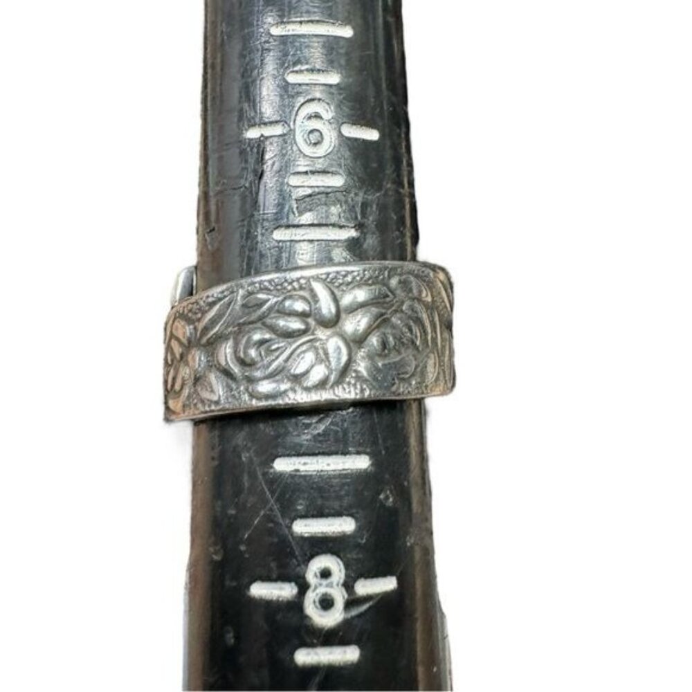 Floral Roses Artisan Ring - Upcycled Silverware - Japan National Stainless Sz 7 - Picture 9 of 15
